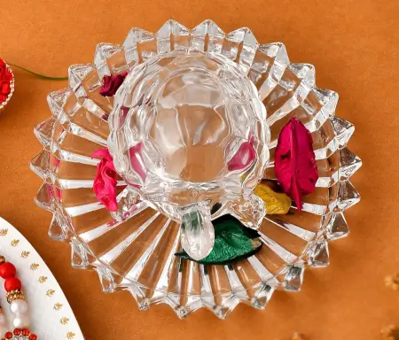 8bZ03ZAjpRaCLexIMhTrR9rft8YwUGKuVlfDGm8p.webp Set Look Crystal Kachua + Plate Bowl Tortoise On Plate Showpiece (Big Size) for Good Luck Turtle Vastu for Career and Luck (Glass, White) ( default, 5inch )